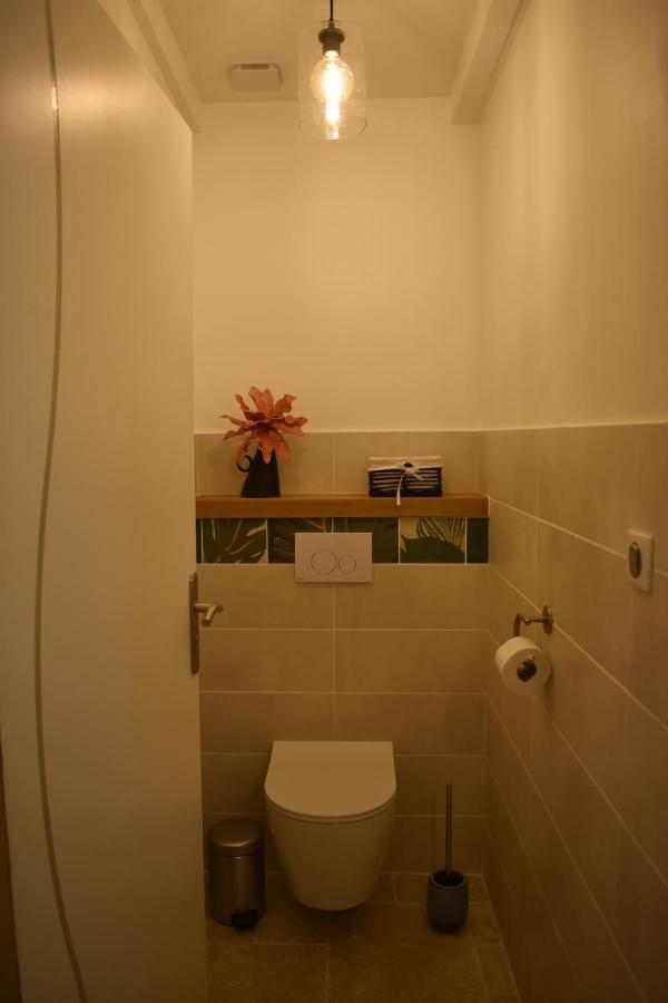 Chambre Au Calme Avec Spa Privatif Gratuit Sud Aveyron Les Palmiers Des Causses Saint-Rome-de-Tarn Esterno foto